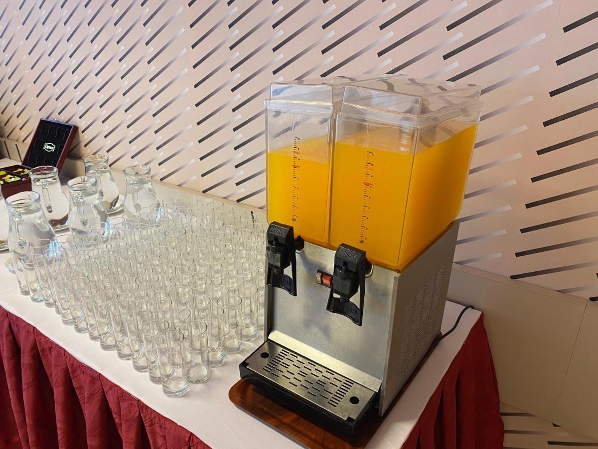 B&B Hotel University 브르노 외부 사진