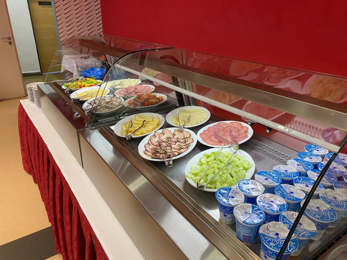 B&B Hotel University 브르노 외부 사진